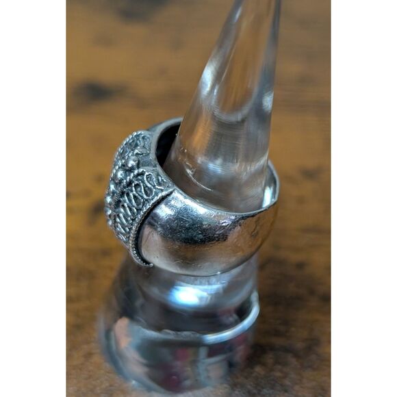 Vintage Sterling Silver Ring – Ornate Band – Size 6 – 0.332 oz Solid .925 - Picture 3 of 6